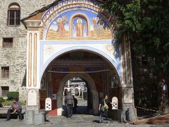 リラ修道院の入り口