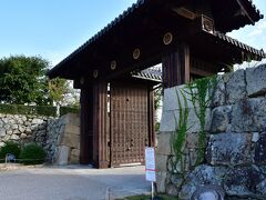 姫路城
大手門。