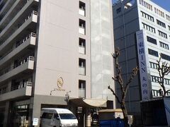 東横INN名古屋丸の内
パッと見には、東横インぽくない。
別のホテルを改装したのか。