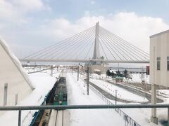 ぼーっと景色みたり、うたた寝して9:39に青森駅到着