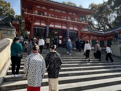 いつも忙しくて参拝できないでいた八坂神社へ
ようやく行くことができました