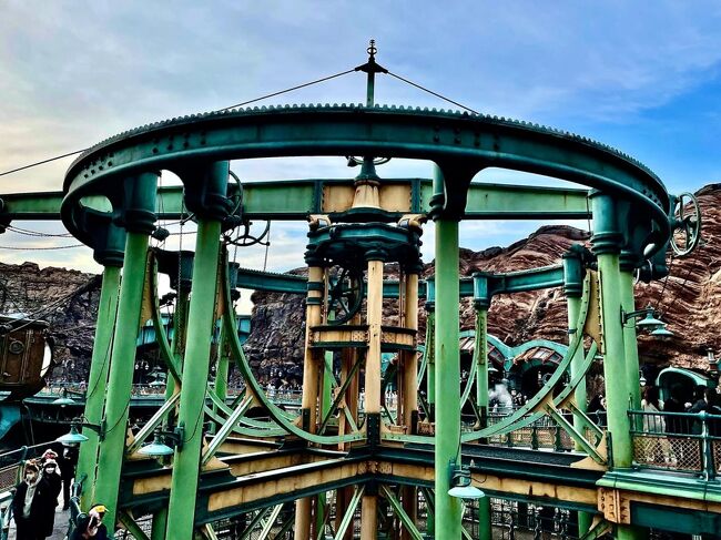 22年春 東京ディズニーシー 初めての日本のソアリン タワテラ センターオブジアースにチャレンジ Ssコロンビアでlunch 夫婦で 東京 ディズニーリゾート 千葉県 の旅行記 ブログ By 働きマンさん フォートラベル