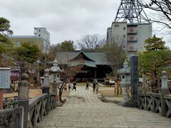 四柱神社でお参り。少し前までコロナ収束を願っていたけど今は戦争が早く終わりますようにが加わったことに気づいてしまった。

私ができることってロシアへの経済制裁の痛みに自分が耐えることと、自分が大切だと思うものも耐えて生き残ってもらうためにそれを意識した消費をするということでしょうかね。