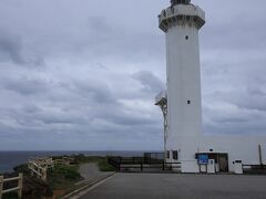 東平安名崎の灯台