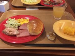 3日目の朝食です。安定の美味しさ。ホテルの朝食って正直外れはないと思いますね笑


本日の目的地は「小樽」です！
札幌駅でJR函館本線に乗り、そこから40分ほどかけ…