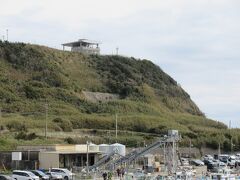 刑部岬（千葉県旭市上永井）

飯岡刑部岬展望館と飯岡灯台も見える。