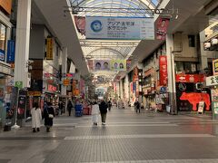 辛島町あたりの商店街はかなり立派ですよねぇ・・・
熊本はアーケードがかなり立派ですね
