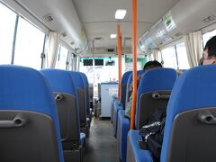 　１５：４５　大蔵村営のマイクロバスで新庄駅前を出発。乗客は観光客２人以外は地元の方が乗ったり降りたり。