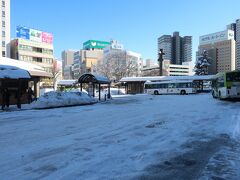11:46　盛岡駅着
駅前ロータリーからこんなに雪が！