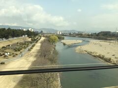 神戸トンネル抜けると直ぐに武庫川が見えます！