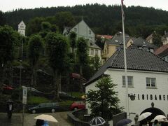 ごはん後の観光はフロイエン山から。
ケーブルカーでサクっとのぼっちゃいます。