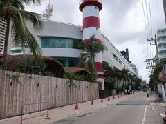 【A-One The Royal Cruise Hotel Pattaya】
自分のパタヤゴルフ、最初に来た頃、
このあたりのコンド宿泊でした。