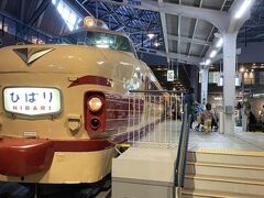 ２、大宮鉄道博物館　大宮駅からニューシャトル鉄道博物館前（大成）駅下車
４８５系
特急ひばり　上野⇄仙台