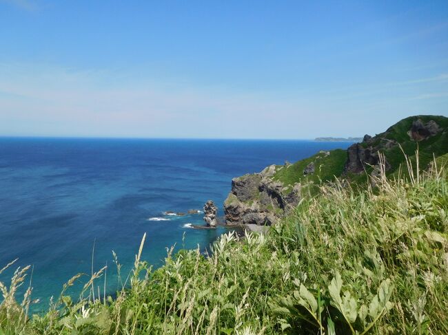 南も絶景。奇岩が見えます。