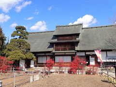 塩山駅のすぐ近くにある甘草屋敷を訪れました。江戸時代の豪農の屋敷です。