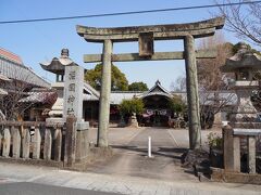宇佐に入って最初に訪れたのは桜岡神社です。
創建は戦国時代のようですが、地元の氏神として愛されて来た神社だと思います。