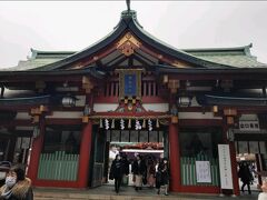 午前中は散歩がてら日枝神社へ参拝。