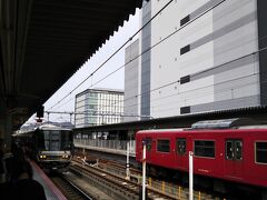というわけで、「姫路駅」から新快速の電車で出発☆

途中の「明石駅」で各駅停車に乗り換え、「舞子駅」へ☆