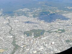 奥尻→函館の機内でも再び五稜郭が確認できました。
上空からみた星形の五稜郭公園。