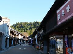 岩村城から城下町だった岩村の町に降りてきました。
岩村は城下町の雰囲気を残したレトロな町並みが残っています。

NHK・朝ドラ「半分、青い」の舞台になりました。