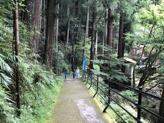 ドライブイン赤目で滝見弁当を買って出発