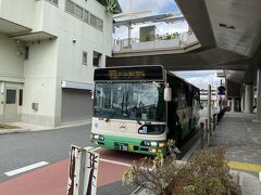 今度は終点の王寺駅で降りました。