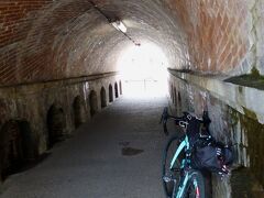 再び南禅寺前を通りぬけて。

蹴上駅の方に出る。

やっぱり観光客は少ない気がしましたが。。。

学生さん達の春休み、浴衣姿の学生さんらしき姿は多かったな。