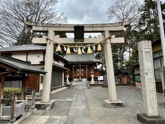 日枝神社にお参りします。
旧国宝保存法では国宝指定を受けていました。
無量寿寺の鎮守として、慈覚大師円仁が貞観2年（860年）に坂本（滋賀県）の日吉神社を勧請したものといわれます。
