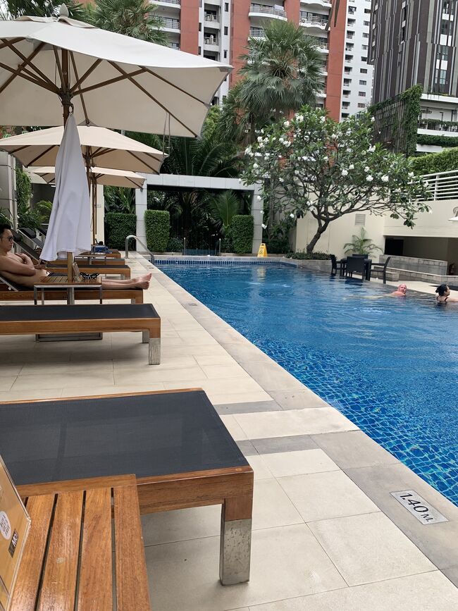 プールも小さいけど充分です。