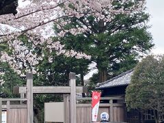 今回は、佐倉地区、堀田邸庭園を起点に、佐倉城址公園を終点にし、東から西へ移動するようにして紹介する。
まずは佐倉駅から堀田邸まで徒歩で移動。バスもあるけど、1時間毎。
堀田邸庭園は3月30日に取材。