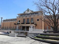 京セラ美術館
1933年に開館した公立美術館として日本で現存する中では最も古い建築だそうです。