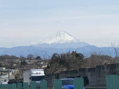 帰りの中央道から見えた富士山。