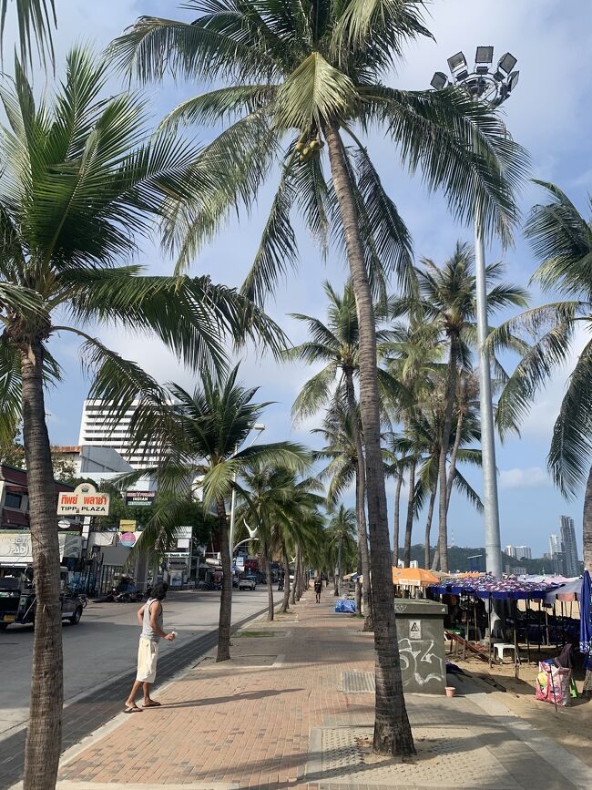 パタヤビーチに戻ってきましたぁ！！