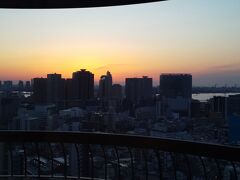 東京マリオットホテル　部屋からの朝日