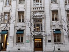 縦長の窓がいいですよね。