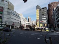 目黒駅前ロータリー　このあたりはむかしとあまり変わっていません。