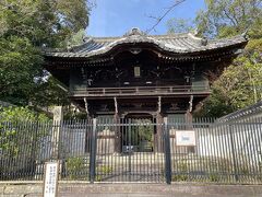 「金地院」横を通って、