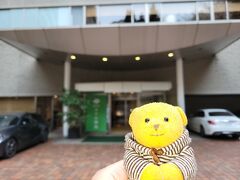 お腹いっぱいで苦しいなどと言いながらも、
熱海まで足を延ばしてきました。

せっかくのなので、ハイキングでかいた汗を温泉で流そうかと…