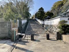 杵築の街を散策　

城山公園を出てすぐにあるのが勘定場の坂