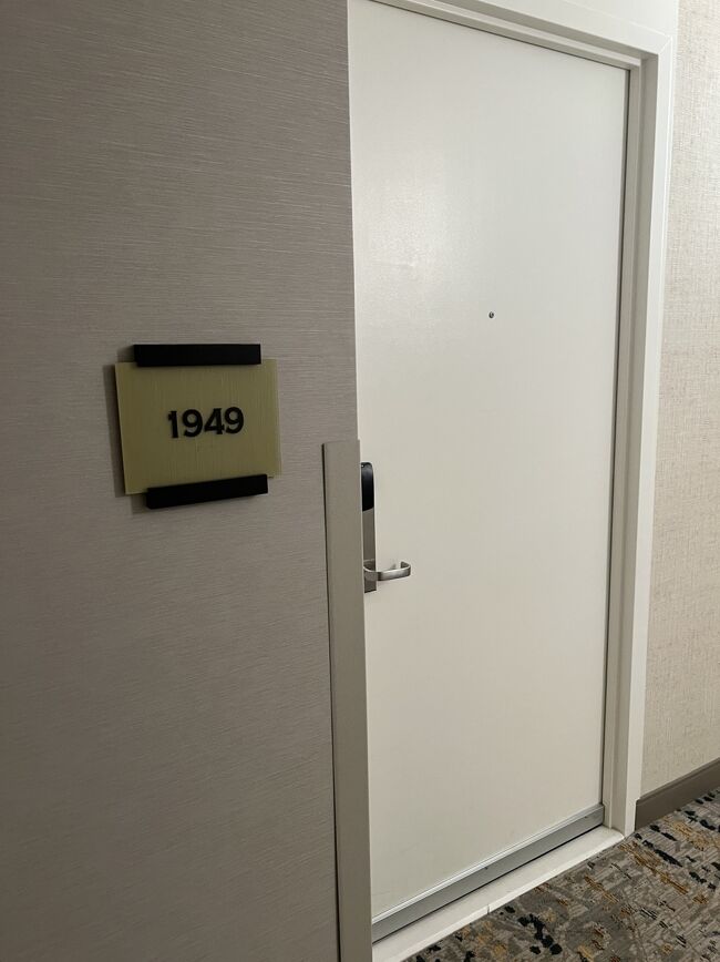 部屋に入りまーす