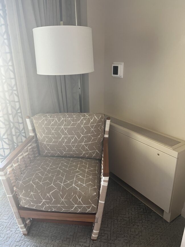 あーここにミニテーブル欲しい