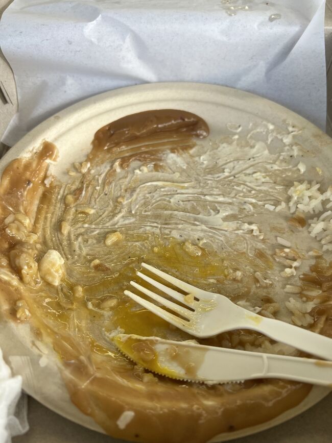 でも完食しました。<br />かなりの満腹。<br /><br />汚くてごめんなさい(-_-;)