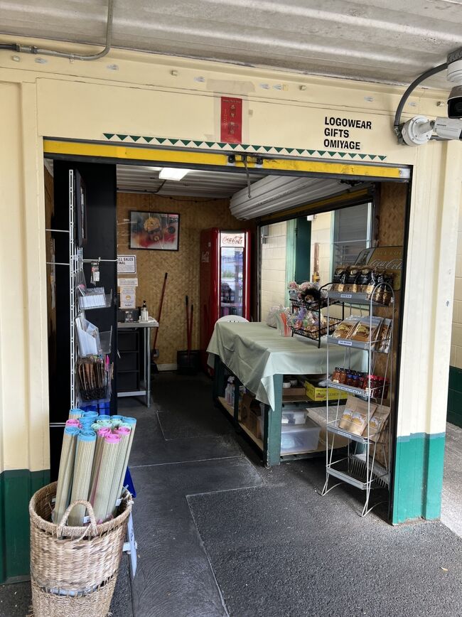 一瞬、キーホルダー買おうかと思ったけど・・・購入せず。