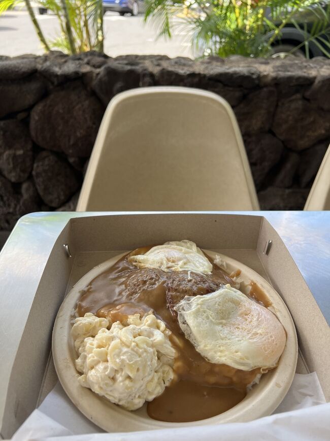 超ボリューミー。<br />ロコモコ10.42ドル