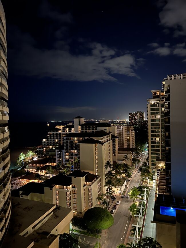 ビール飲みながらラナイでまったり。