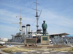 徒歩で三笠公園に行く。徒歩12分程度。