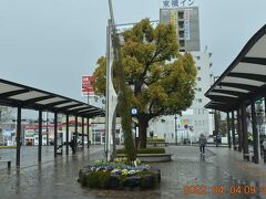 三島駅でも富士は拝めませんでした。