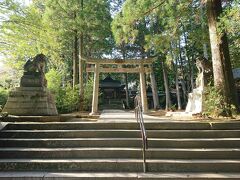 ちかくにある豊栄神社と野田神社へ