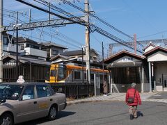 薬師寺を１時間ほど見て西ノ京駅から近鉄に再度乗ります。
さらに南下して、２０分ほどの田原本駅へ