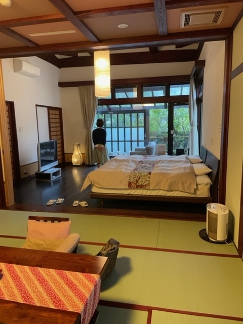 ベースグレードのスタンダードルームですが、充分な広さです。<br />